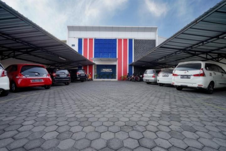 D'Paragon Flamboyan Yogyakarta Exterior foto